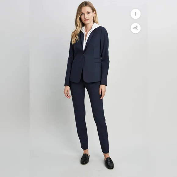 NWT Elie Tahari Darcy Jacket, size 0, navy